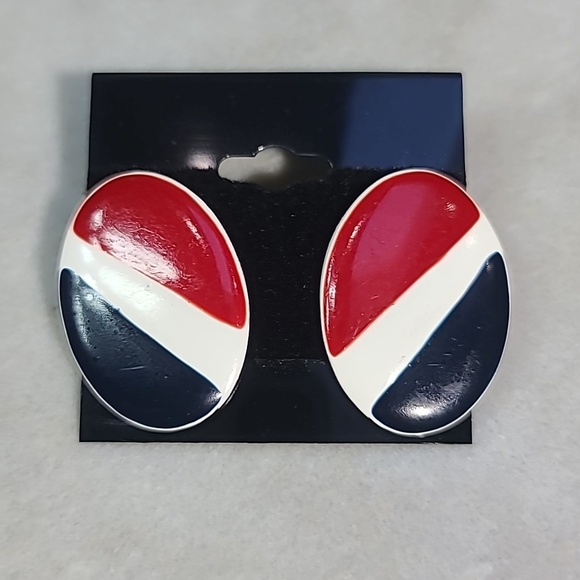 Fun Retro Red, White, and Blue Beaded Necklace Set - Picture 4 of 9